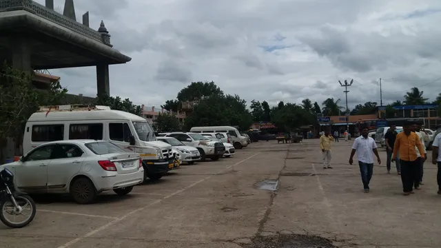 Hotel Shaneshwar हॉटेल शनैश्वर