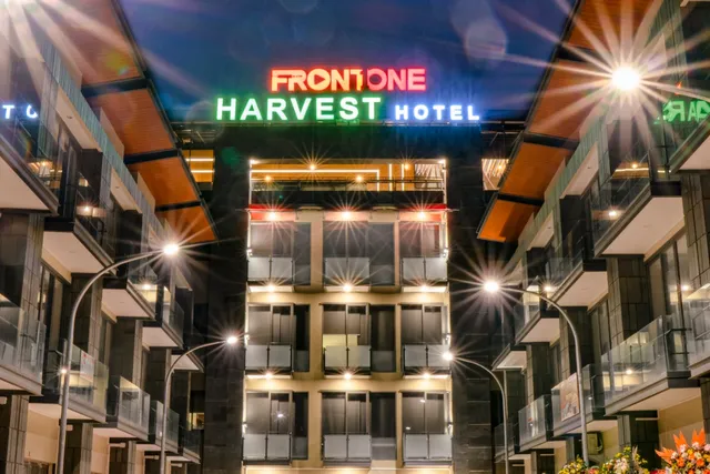 Front One Harvest Hotel Wonosobo