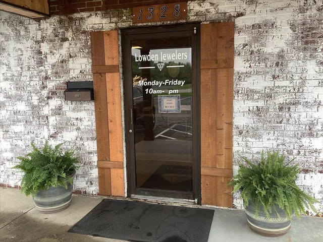Lowden Jewelers