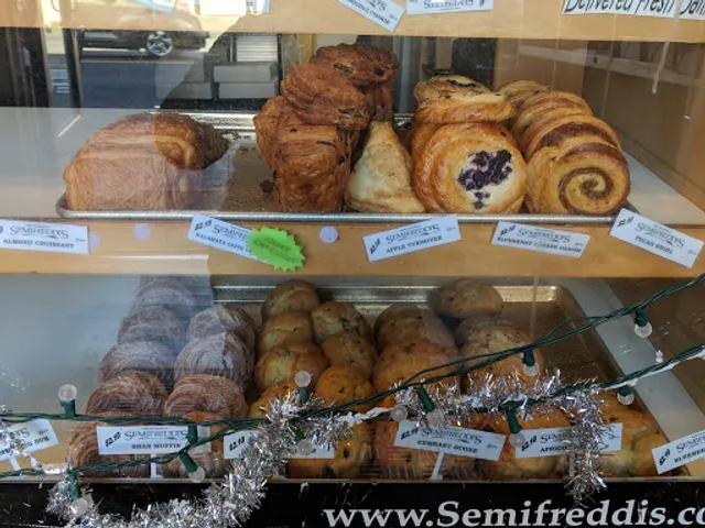 Semifreddi's Bakery