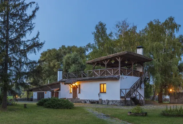 Hostynnyy Dvir Na Khutori Khreshchatyk