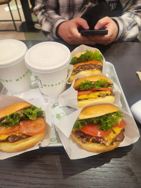Shake Shack Incheon Airport T1