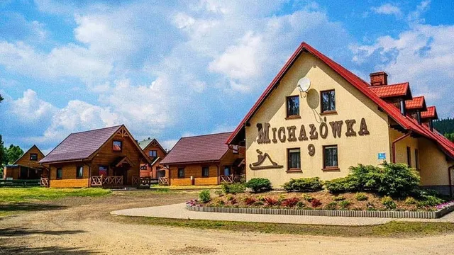 Michałówka Karłów - Noclegi, Pokoje i Domki