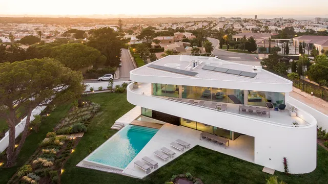 LUX MARE Exclusive Luxury Villas Lagos