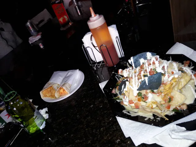 El Cantinflas Bar & Restaurant