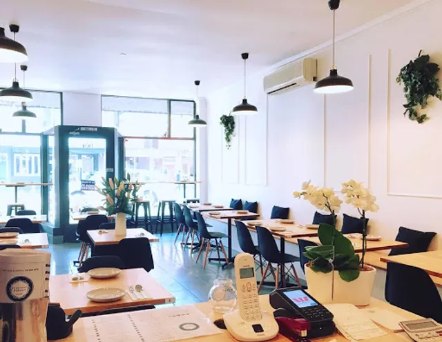 Everyday's Sunday Thai Eatery