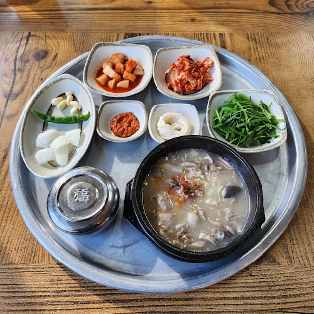 밀양가마솥돼지국밥