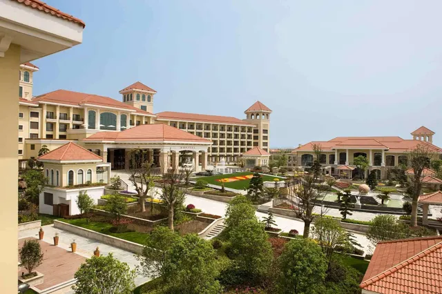 Sofitel Sheshan Oriental Hotel