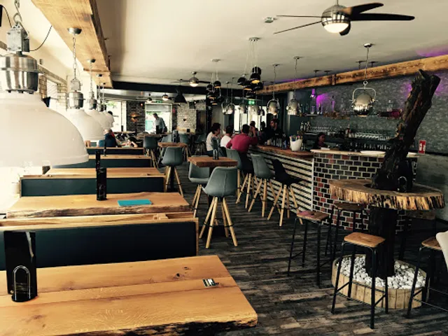 Huba Neuburg - Tex Mex - Burger - Cocktails