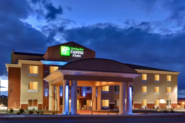 Holiday Inn Express & Suites Albuquerque Airport by IHG