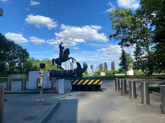 UN Gift Garden - "Good Defeats Evil"