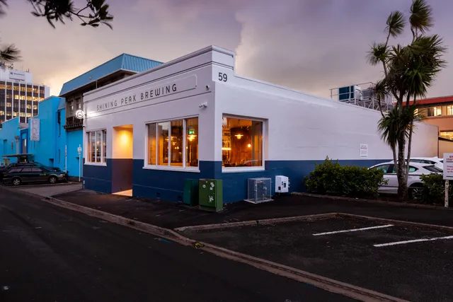 Shining Peak Brewing 🍺