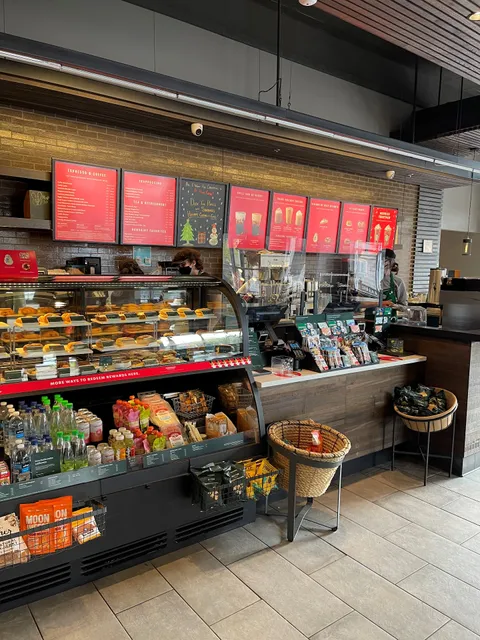 Starbucks (Licensed) @ Union Street