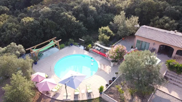 Le Petit Coin de Paradis