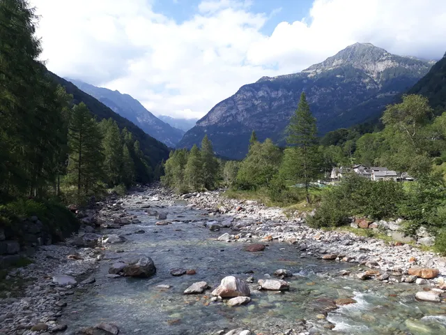 Lorentign, azienda agricola + agriturismo