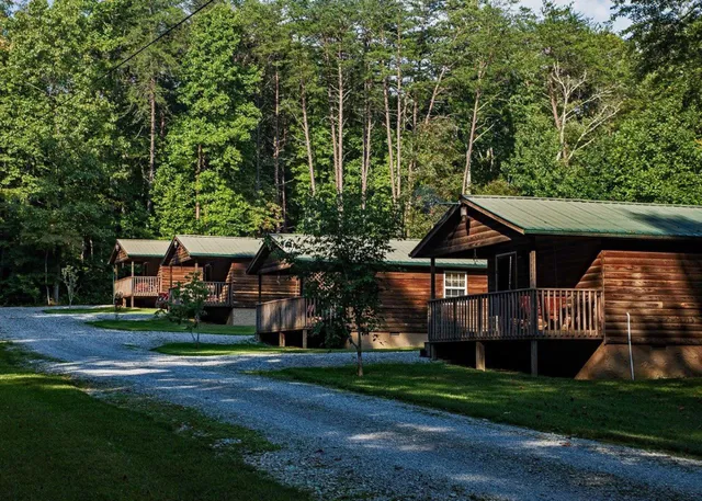 Cozy Cabins & Cottages