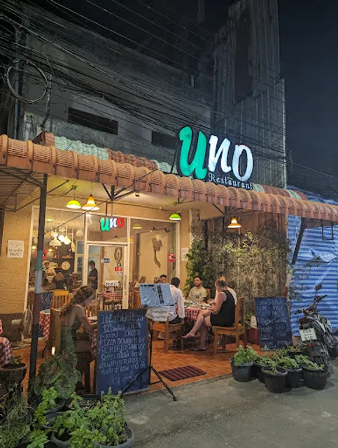 Uno Restaurant