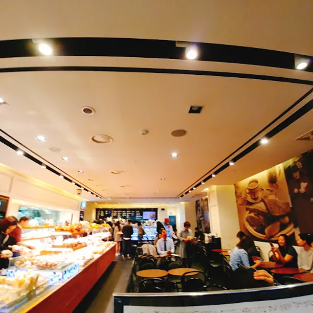 Paris Croissant Seoul Station