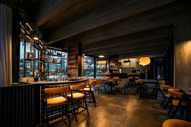 Dantes; Identity Flavors