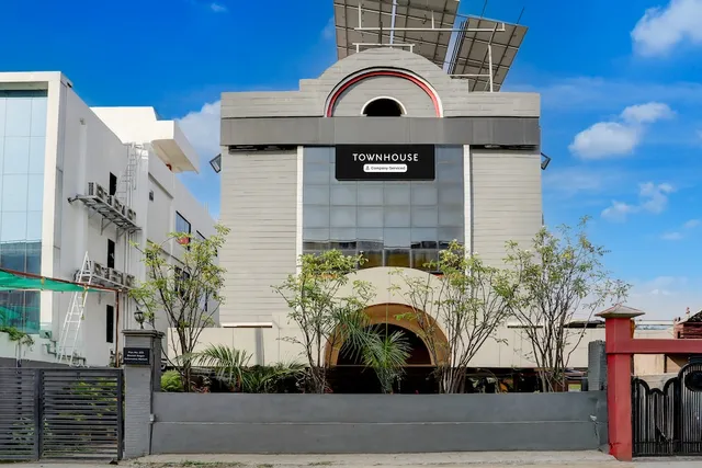 Super Townhouse Kalmana