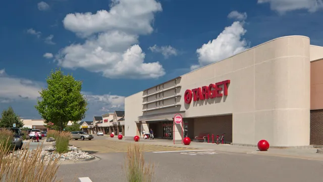 Hampton Village Centre