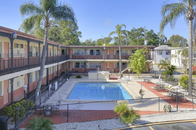 Budget Inn St. Petersburg