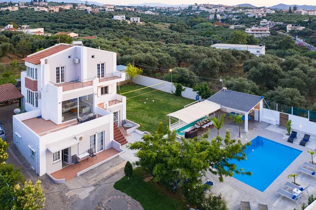 Villa Myrto & Villa Montis Heated pool