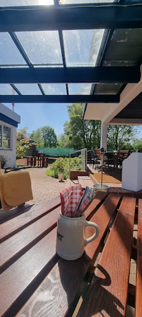 Tennis-Stübchen Gelb - Rot Eintracht Hildesheim