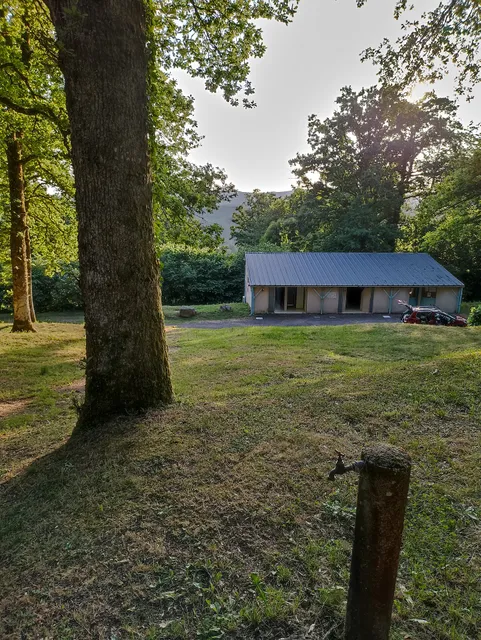 Camping Municipal de Dun-les-Places