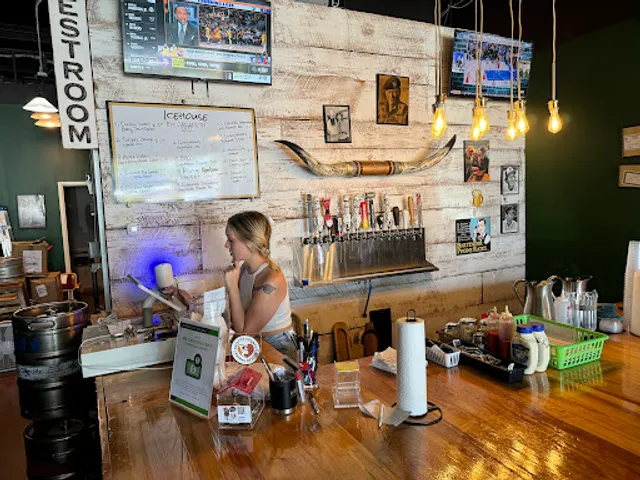 The Icehouse of Oakland