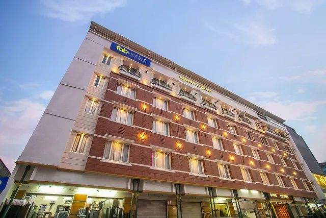 Via Phoenix Resorts - Hotel in MG Road, Bangalore