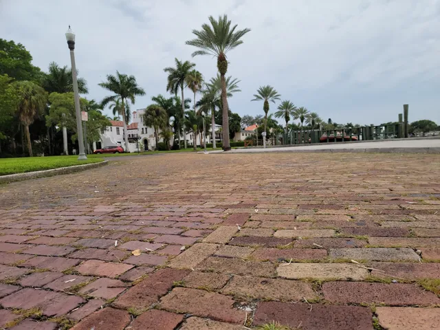 Granada Terrace Park