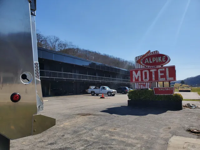 Alpike Motel