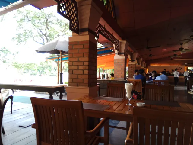 Kandawgyi Natural Garden