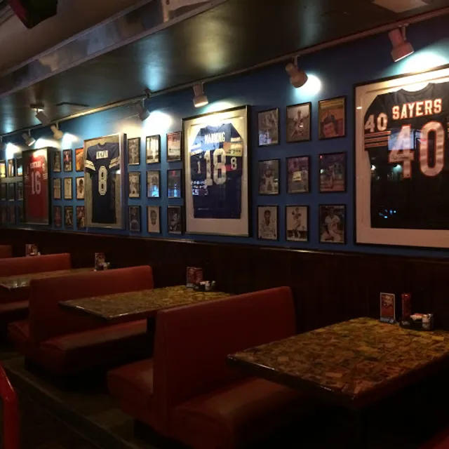 Bobby V's Sports Gallery Cafe