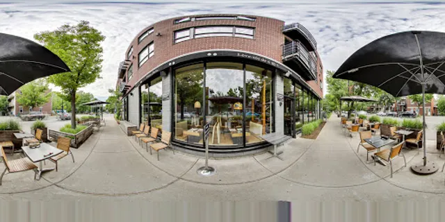 La Grand-Mère Poule & Shack Attakk Beaubien