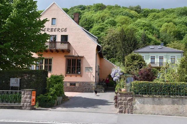 Herberge Orange - Katrin Witte