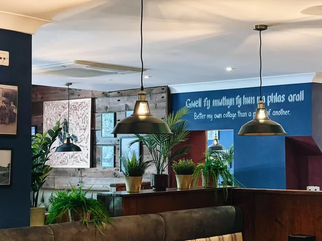 The Welsh House Penclawdd Restaurant & Bar