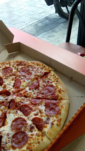 Little Caesars Clouthier