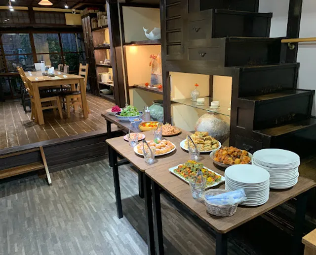 Café Jingu-michi / Quality Chadogu Art Gallery