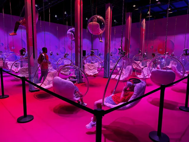 Bubble Planet - London