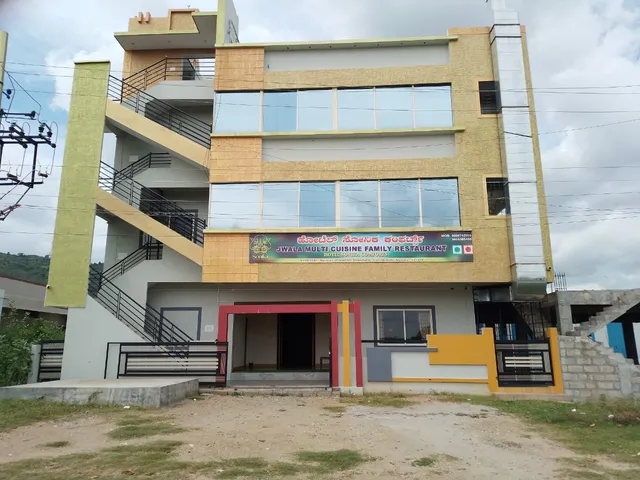 Hotel Sonika Comforts