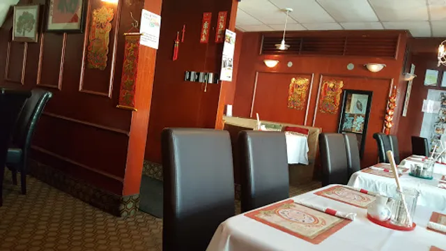 Ming Court Restaurant & Bar