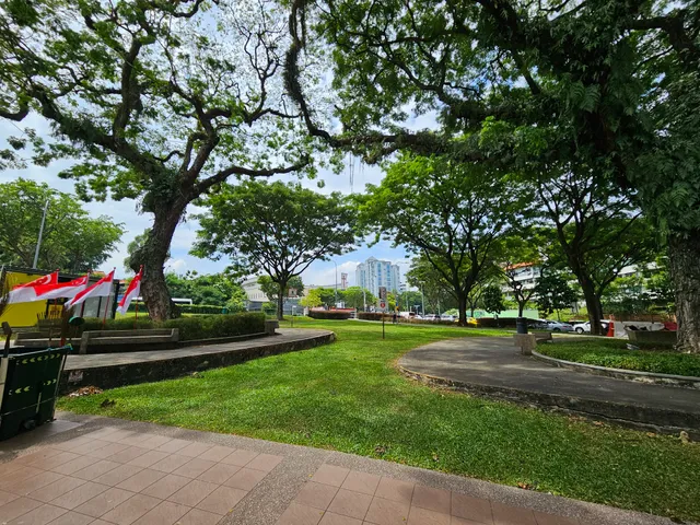 Holland Village Park