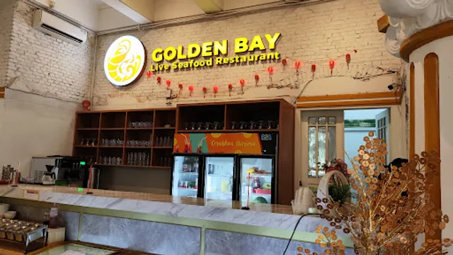 Golden Bay Live Seafood Restaurant Bandung