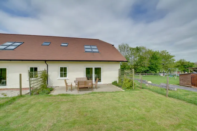 Elmfield Farm Cottages