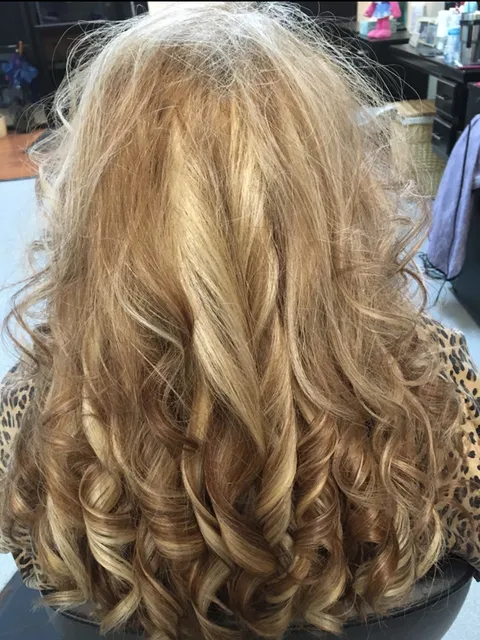 Vickie's Hair Studio