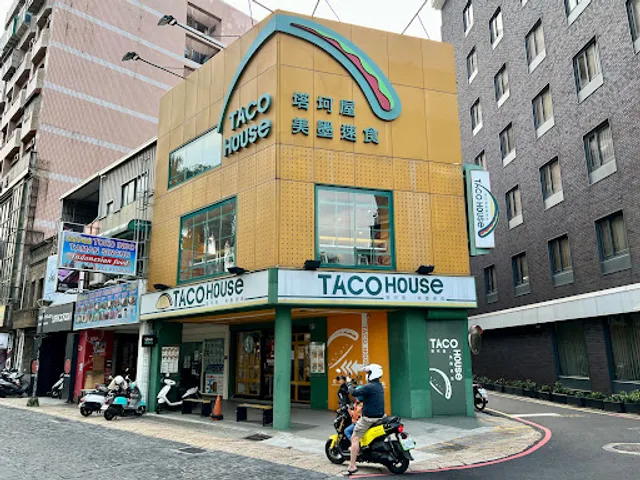 TACO HOUSE