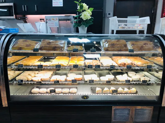 Ricky Bakery #3 (Sunset Dr.)