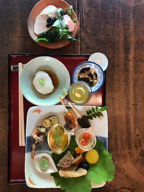 アムリタ野草茶庵